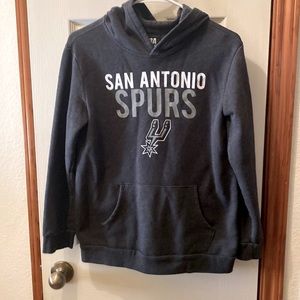 Boy’s xl Spurs hoodie
